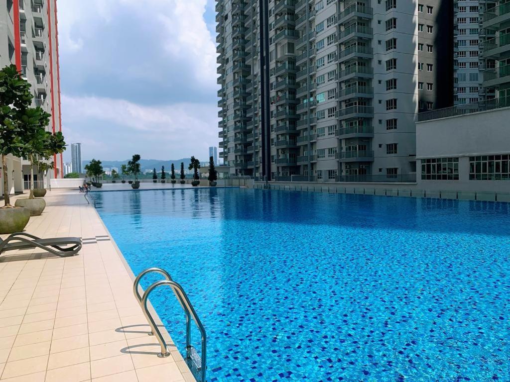 Corner Kl Pool View Rc Residence Kuala Lumpur Bagian luar foto